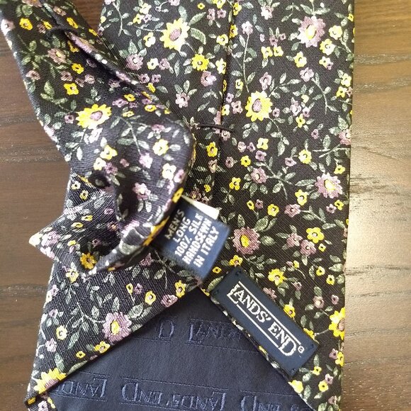 Lands' End Floral Flowers Neck Tie 100% Silk Men's Long Navy Blue Yellow Purple - Picture 2 of 6